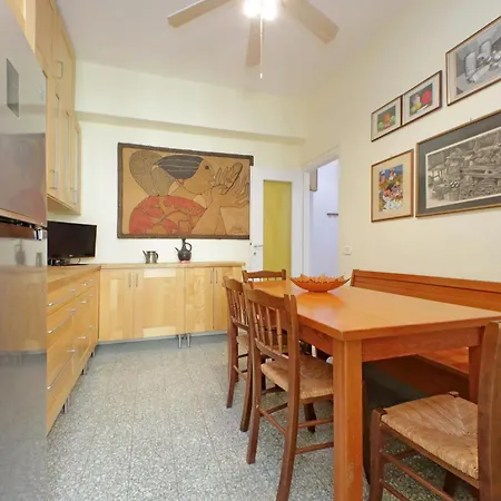 Comfy For Family Next To Metro Roma