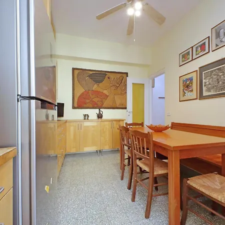 Comfy For Family Next To Metro Daire