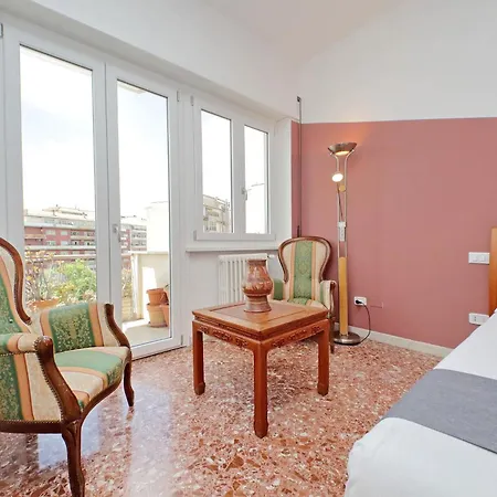 Comfy For Family Next To Metro Roma