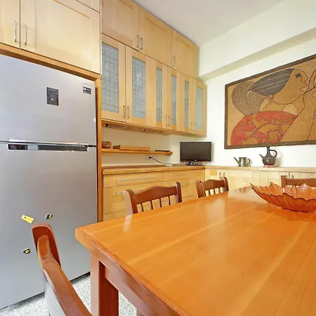 Daire Comfy For Family Next To Metro Roma