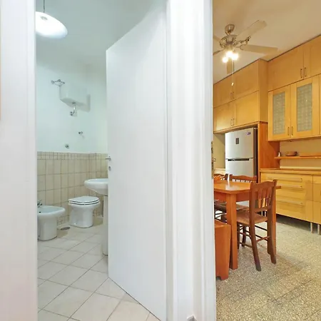 Comfy For Family Next To Metro Roma